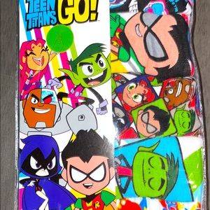 NWT  ❌🛑 SOLD❌🛑pack of 5 Boys briefs size 8